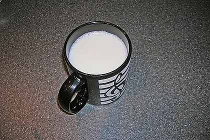Hei&szlig;e Milch mit Honig und Zimt 2