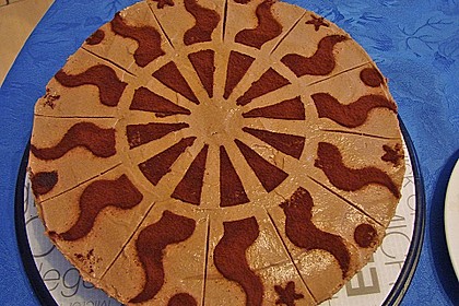 Schokolade-Biskotten Torte 6