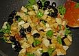 Kartoffeln mit schwarzen Oliven