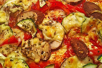 Low Carb Pizzaboden aus Blumenkohl 11