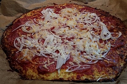 Low Carb Pizzaboden aus Blumenkohl 48