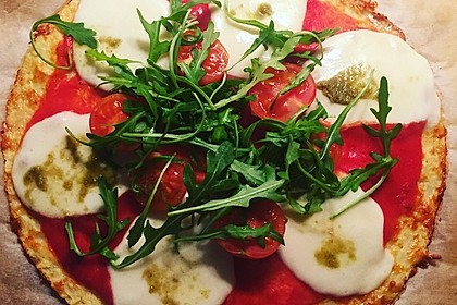 Low Carb Pizzaboden aus Blumenkohl 81