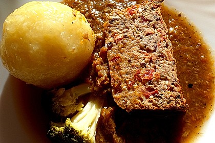 Nussbraten (mit Tomaten)