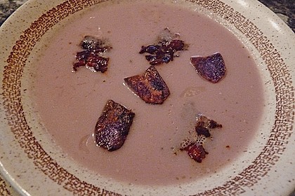 Suppe von der blauen St. Galler Kartoffel