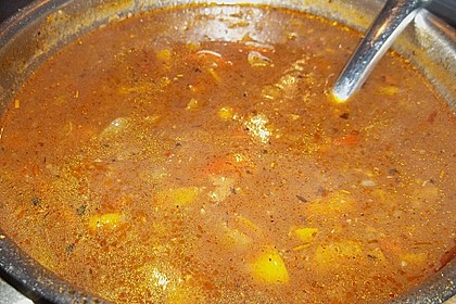 Putengulaschsuppe