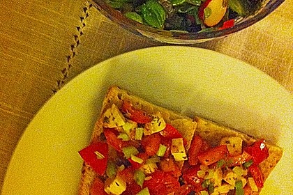 Bruschetta mit Feta und Tomaten