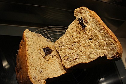 Br&ouml;tchen mit N&uuml;ssen, Kernen und Rosinen 1
