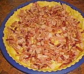 Pikanter Zwiebel-Schinken-Speckkuchen (Bild)