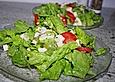 Sommerlicher Salat mit Tomaten und Feta