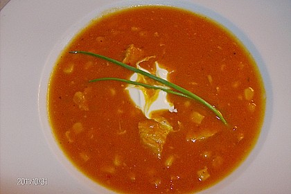 Feine K&uuml;rbissuppe mit H&auml;hnchenfleisch 1