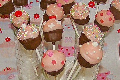Chocolate Cupcake Cake Pops 6