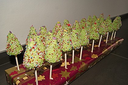 Chocolate Cupcake Cake Pops 27