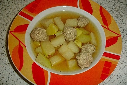 Kohlrabisuppe mit Hackb&auml;llchen