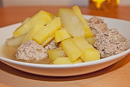 Kohlrabisuppe mit Hackb&auml;llchen 1