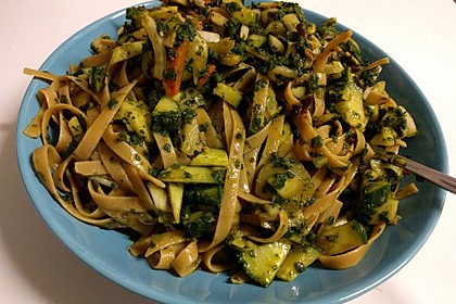 Spaghetti-Curry-Salat 23