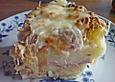 Gartenliebes Schmorkraut-Auflauf mit Fleischwurst und krossem K&auml;se-Topping