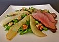 Rucolasalat mit Rindersteak, Birnen und Waln&uuml;ssen