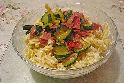 Die berühmten Zucchini-Frischkäse-Nudeln 21