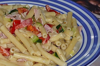 Die berühmten Zucchini-Frischkäse-Nudeln 15