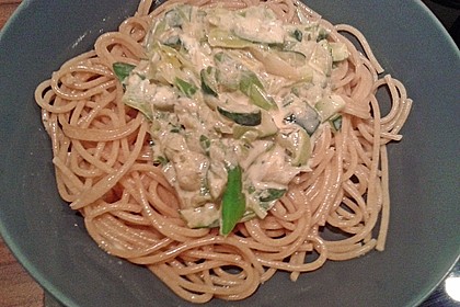 Die berühmten Zucchini-Frischkäse-Nudeln 14