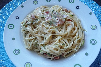 Die berühmten Zucchini-Frischkäse-Nudeln 6