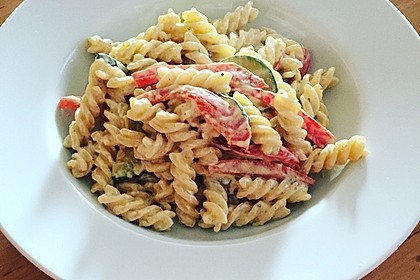 Die berühmten Zucchini-Frischkäse-Nudeln 8