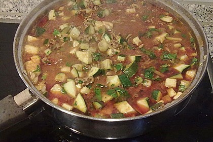 Zucchiniauflauf in Yufkabl&auml;ttern