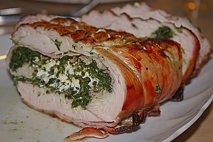 Putenbrust gegrillt, mit Spinat und Fetak&auml;se gef&uuml;llt