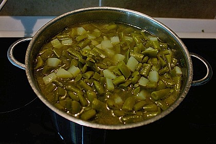 Vegetarischer Eintopf mit gr&uuml;nen Bohnen