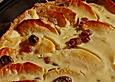 Apfelkuchen mit M&uuml;rbeteig, Quarkguss und Sultaninen