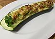 Zucchini gef&uuml;llt mit Avocado und Pistazien &agrave; la Fusia