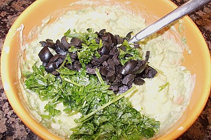 Zucchini gef&uuml;llt mit Avocado und Pistazien &agrave; la Fusia 1