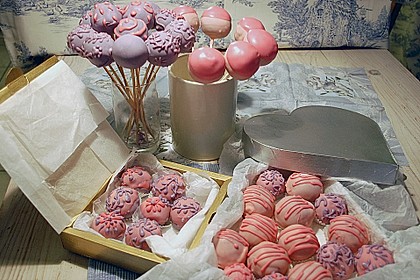 Schokolade-Rum-Marzipan Cake-Pops 1