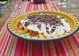 Stracciatellajoghurt auf Obstsalat