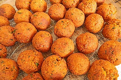 Falafel mit Tahini-Sauce 7