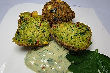 Falafel mit Tahini-Sauce 3