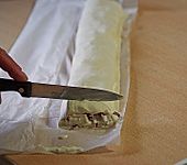 Gef&uuml;llte Bl&auml;tterteigtaschen (Bild)