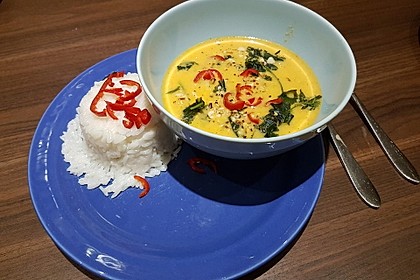 Südthailändisches Curry mit Garnelen und Ananas 7