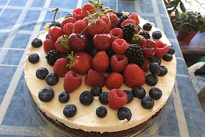 Brownie-Torte mit Beeren 1
