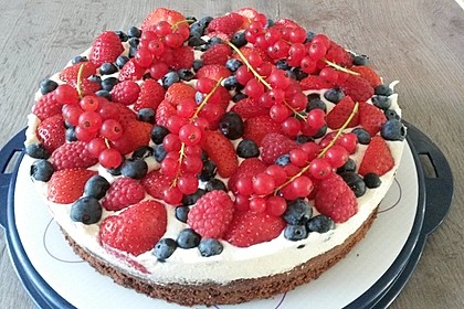 Brownie-Torte mit Beeren 5