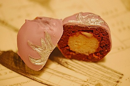 Schokolade-Rum-Marzipan Cake Pops