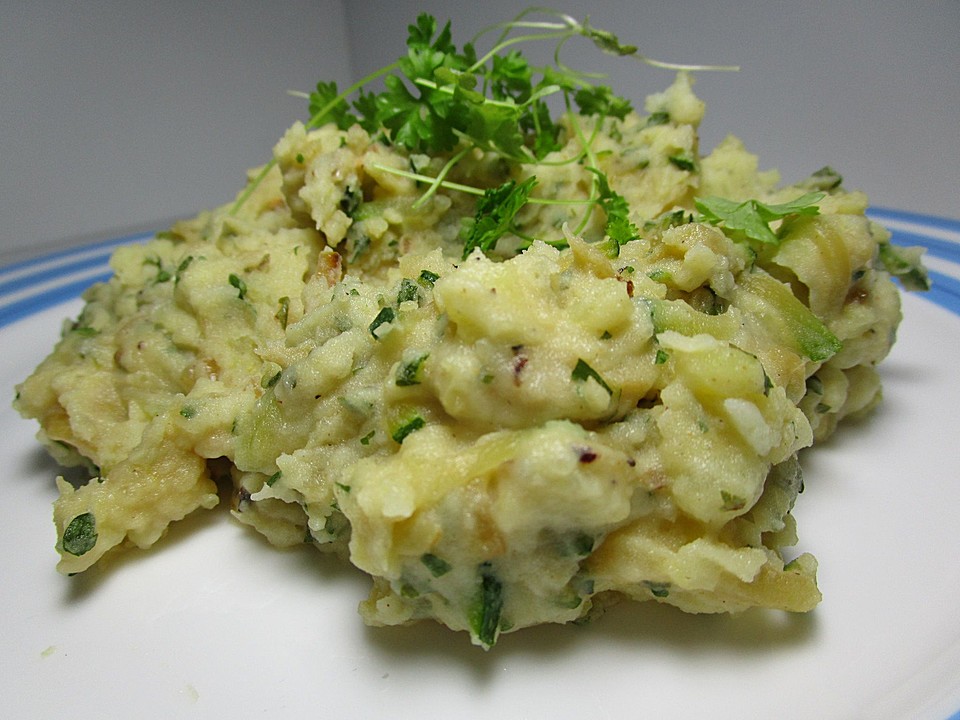 Kartoffel-Zucchini Püree (Rezept mit Bild) von Kruemel58 | Chefkoch.de