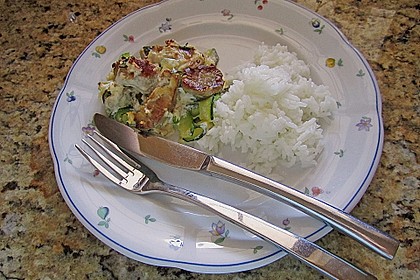 &Uuml;berbackenes Schweinefilet auf Zucchini