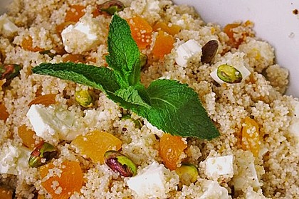 K&uuml;rbis-Cashew-Couscous Salat