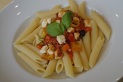 Pasta mit leckerer Schafsk&auml;se-Pesto So&szlig;e