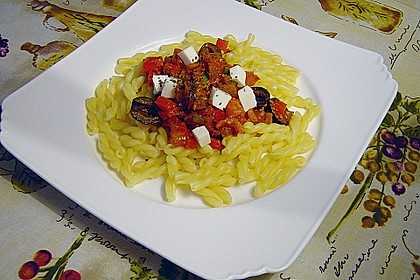 Pasta mit leckerer Schafsk&auml;se-Pesto So&szlig;e 3