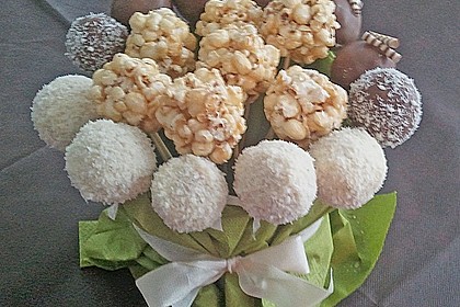 Coconut Cake Pops 19
