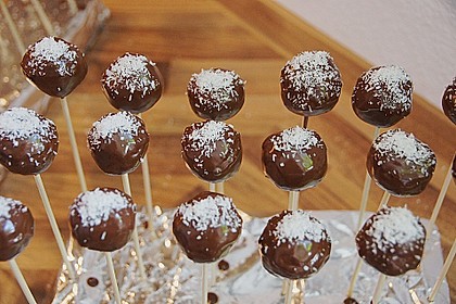 Coconut Cake Pops 22