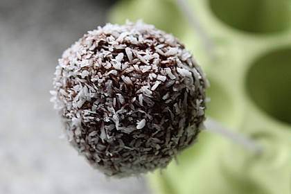 Coconut Cake Pops 16