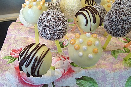 Coconut Cake Pops 4